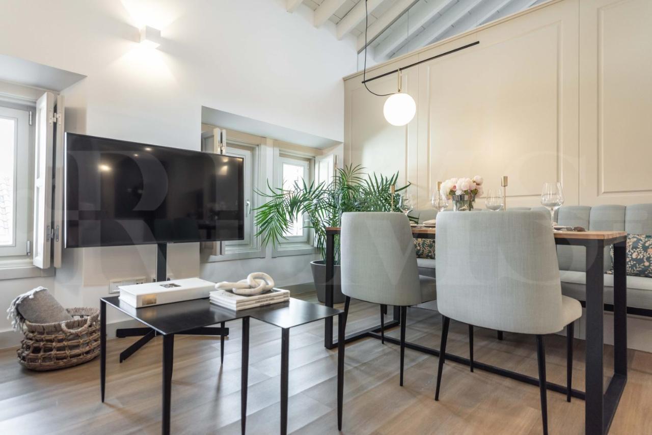 Penthouse Suite With Rooftop In The Heart Of Malaga By Rems Esterno foto