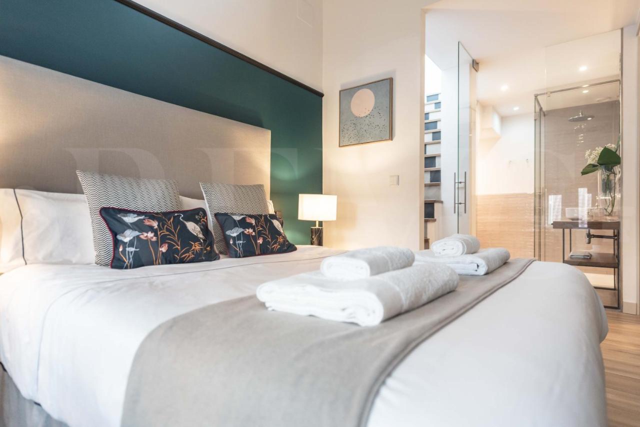 Penthouse Suite With Rooftop In The Heart Of Malaga By Rems Esterno foto