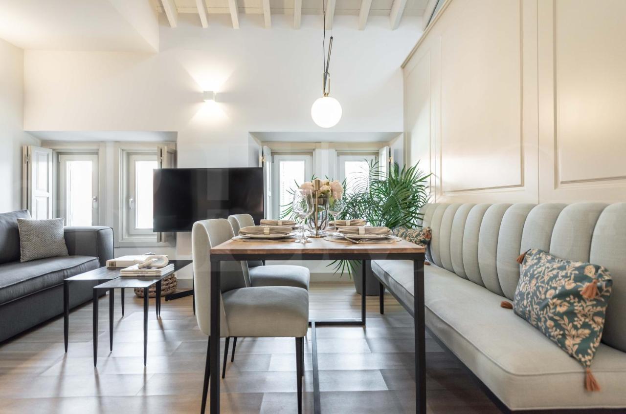 Penthouse Suite With Rooftop In The Heart Of Malaga By Rems Esterno foto